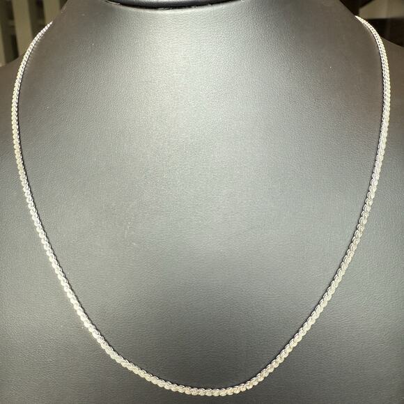 Vintage Prolite Sterling Silver Diamond Cut 1.7mm Flat Serpentine Chain 8.29g - Picture 1 of 6